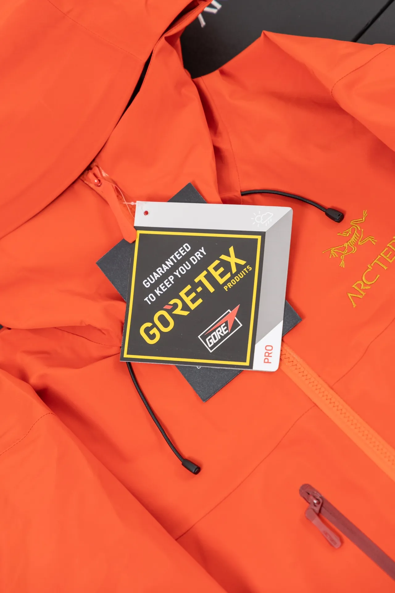 Quality ARC'TERYX SV Arcteryx Alpha SV GTX Same Style S XXL Premium ～ ！ ， 。 Recco ， ， ！ Authentic Gore-Tex ： 100% ＋ ＋20d ( )＋ Authentic ！ ！ ～ ， 。 。 ， ， ， 。 ， Quality 。 😊 Quality ！ Size：S/M/L/XL/XXL ： 81 83 86 88 90 ：117 122 128 132 136 ： 59 61 64 66 68 ： 53 55 58 60 62 S 80-120 M 110-150 L 140-170 XL 160 XXL 180 os ～